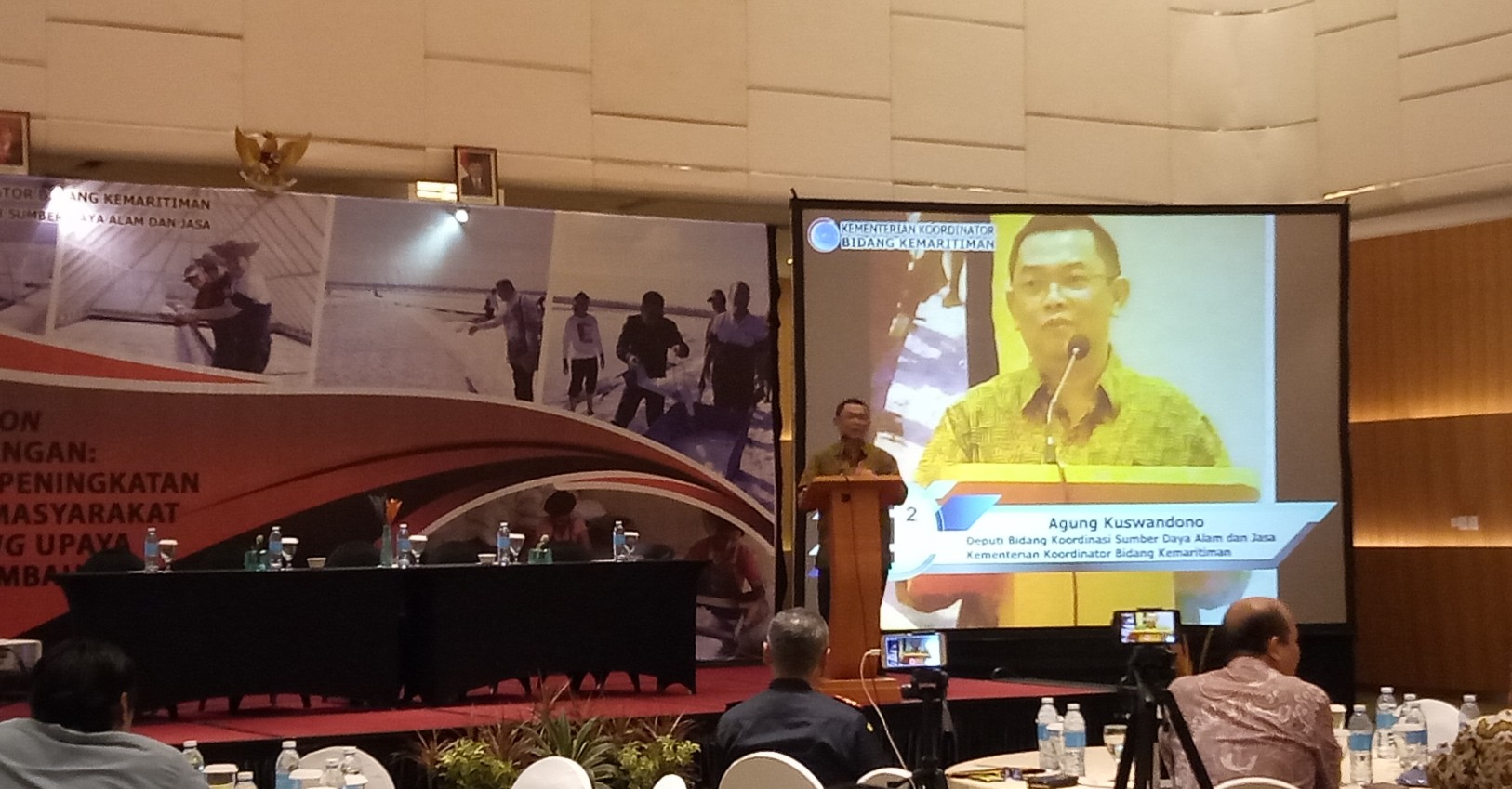 Deputi Bidang Koordinasi Sumber Daya Alam dan Jasa, Agung Kuswandono saat memaparkan tentang fortifikasi  garam dalam FGD  di Hotel di Hotel Fairfield Marriott. Kamis, 5 April 2019. (Foto: Pita/ngopibareng.id)