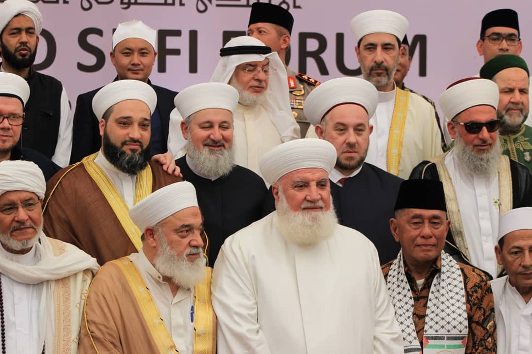 Para ulama dunia saat menghadiri Konferensi Ulama Sufi Internasional di Kajen Kabupaten Pekalongan, Jawa Tengah. (Foto: jatman for ngopibareng.id)