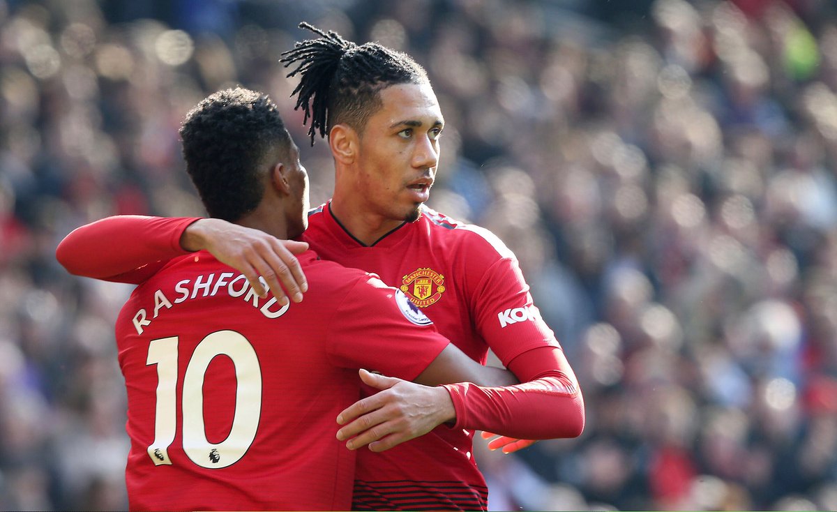 Bek tengah Manchester United, Chris Smalling. (Foto: Twitter/ManUtd)