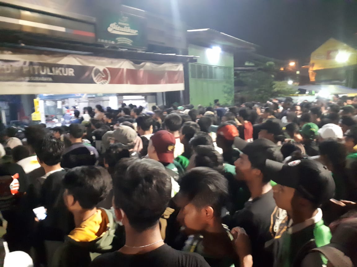 Suasana Warkop Pitulikur. (Foto: Alif/@ngopibareng)