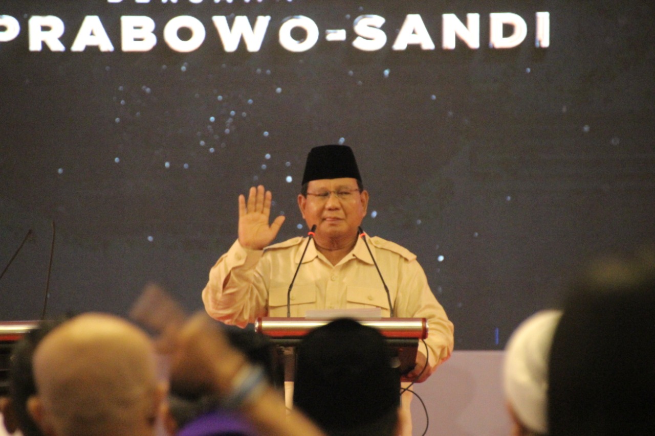 Prabowo Subianto saat berpidato di Surabaya Kamis (11/4). (Foto:Faiq/ngopibareng)