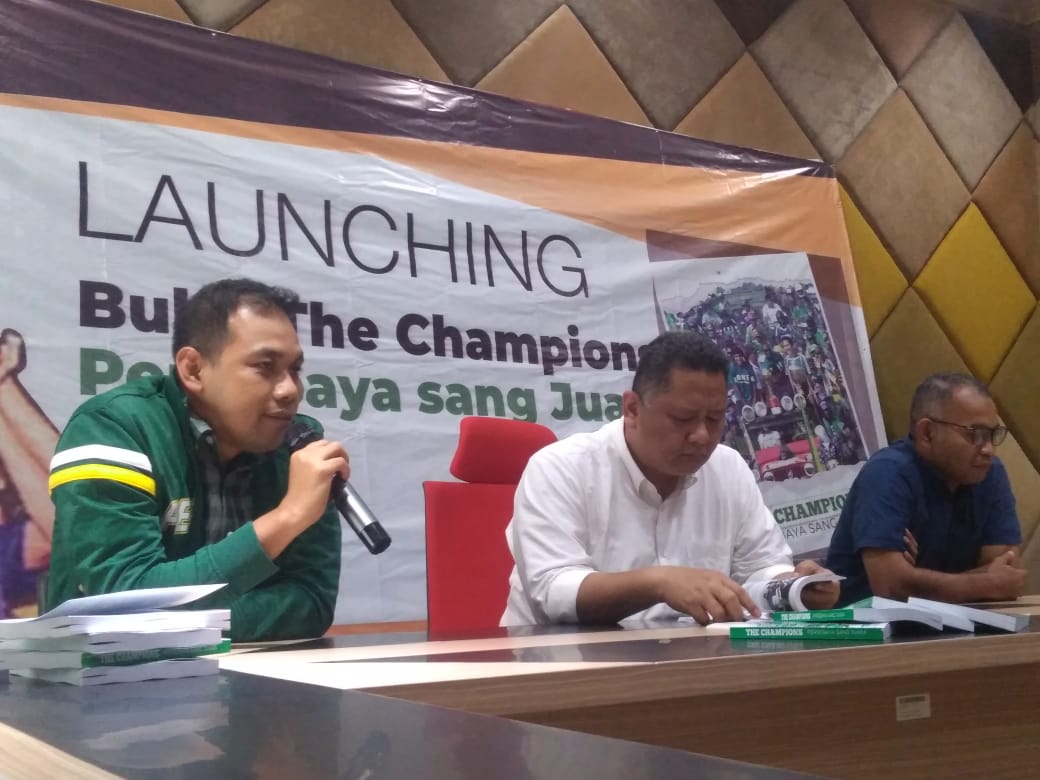 Manajer Persebaya, Candra Wahyudi. (Foto; Haris/ngopibareng.id)