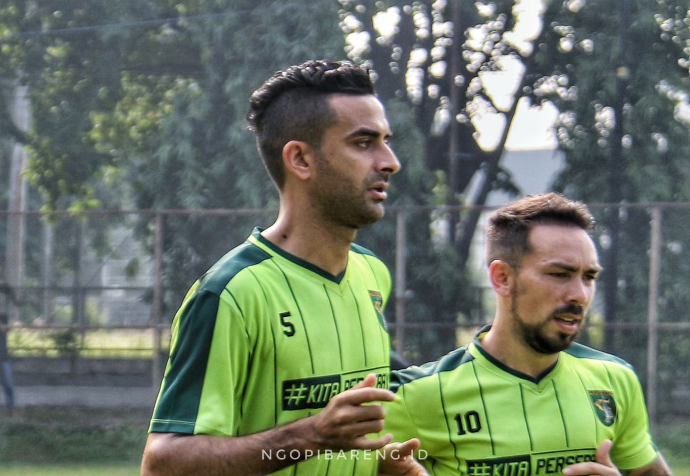 Bek Persebaya, Otavio Dutra. (Foto: Haris/ngopibareng.id)