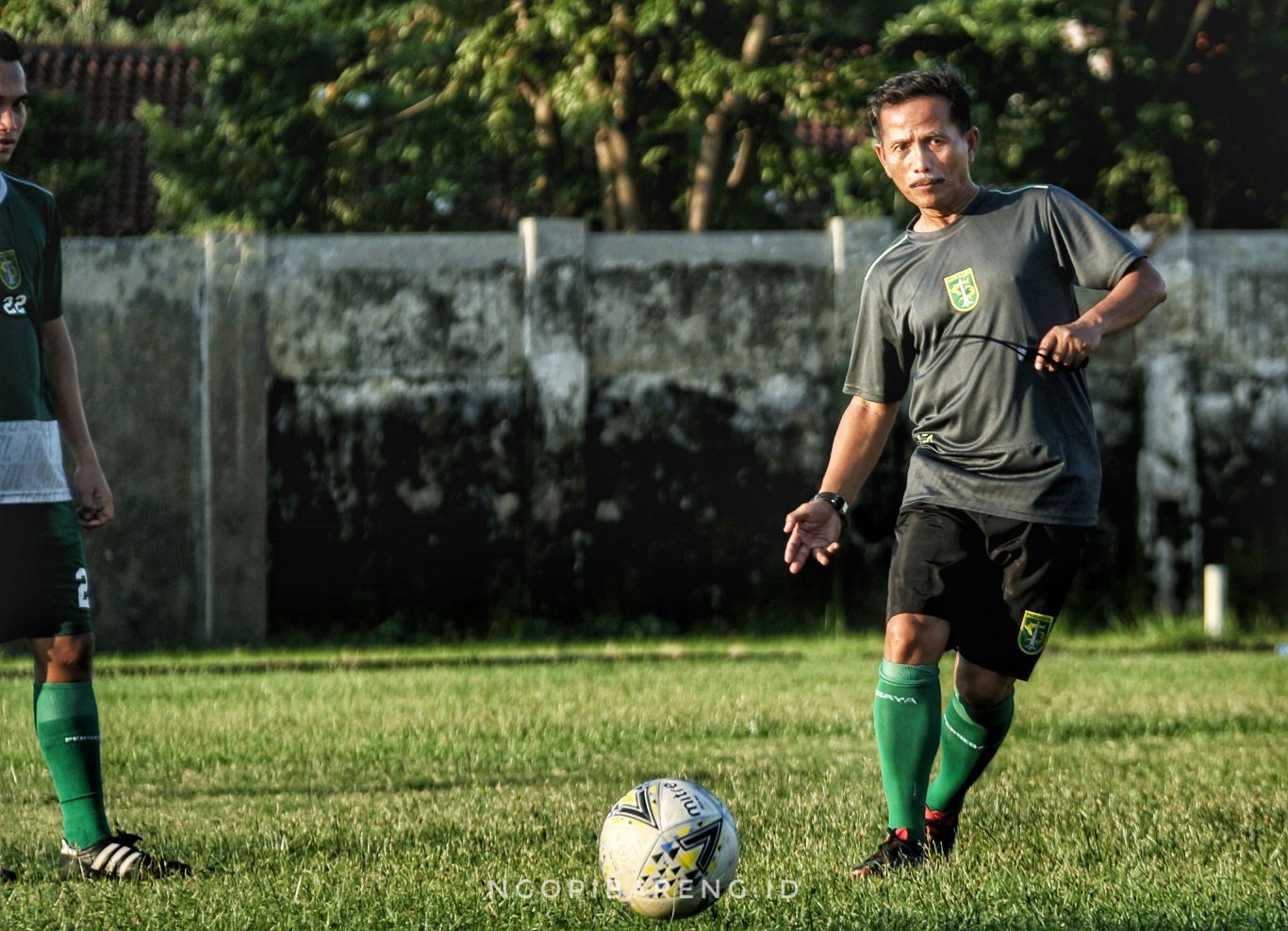 Pelatih Persebaya, Djajang Nurdjaman. (Foto: Haris/ngopibareng.id)