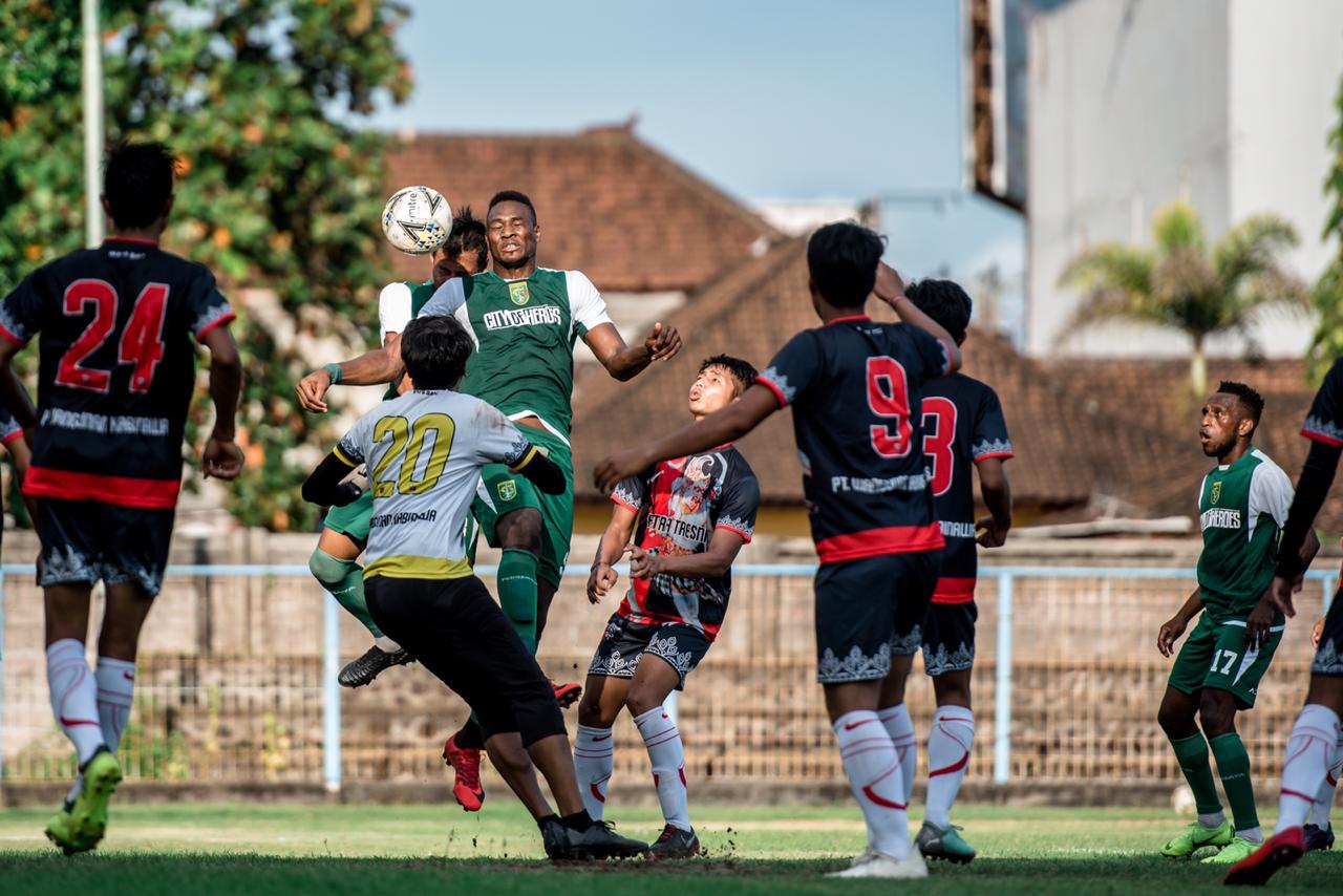 Persebaya Surabaya saat pemusatan latihan di Bali. (foto: Istimewa)