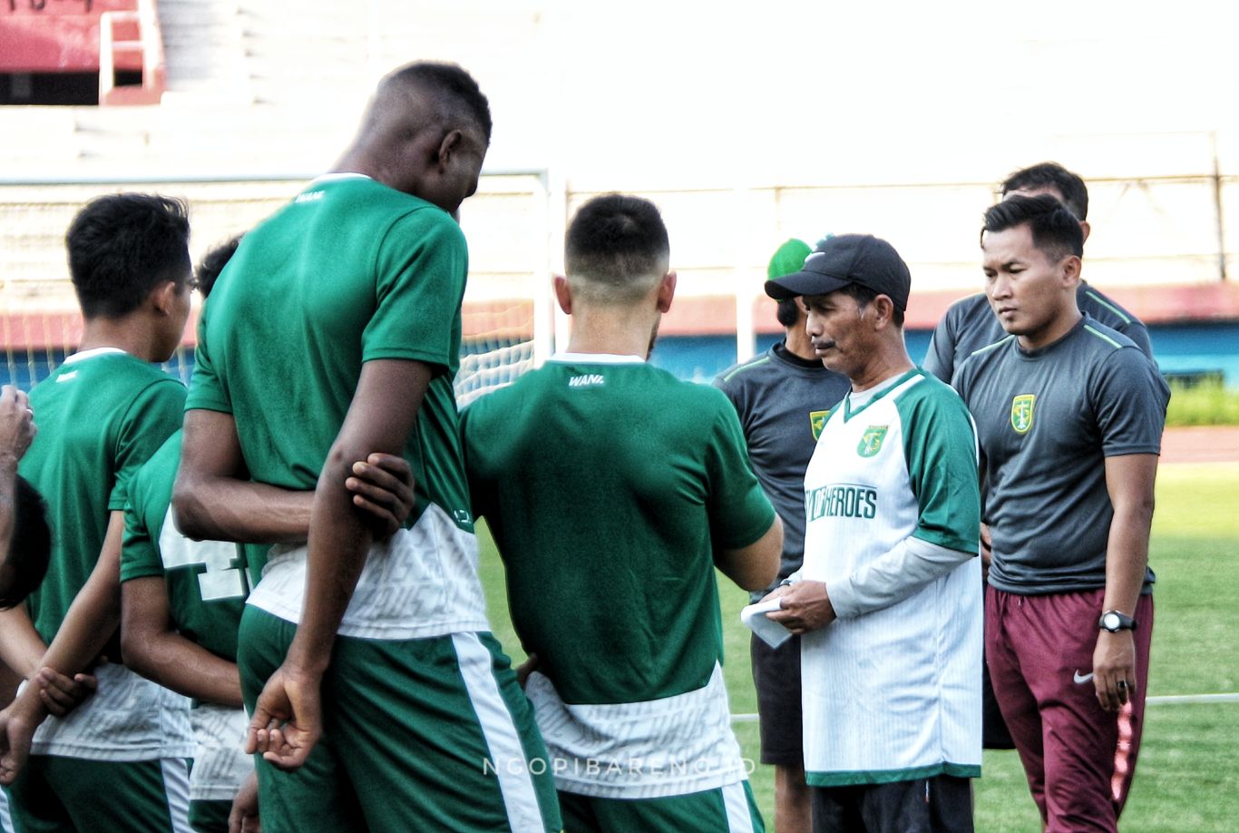 Pelatih Persebaya, Djajang Nurdjaman. (Foto: Haris/ngopibareng.id)