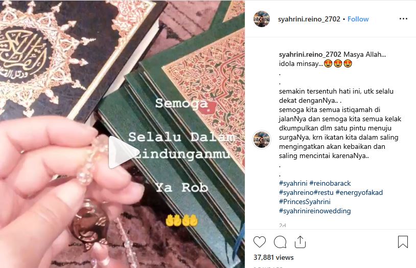 Syahrini membagikan momen religius sang suami yang tengah berdzikir.