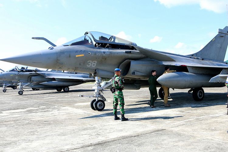 Pesawat tempur 'Dassault Rafale' milik Angkatan Laut Perancis. 