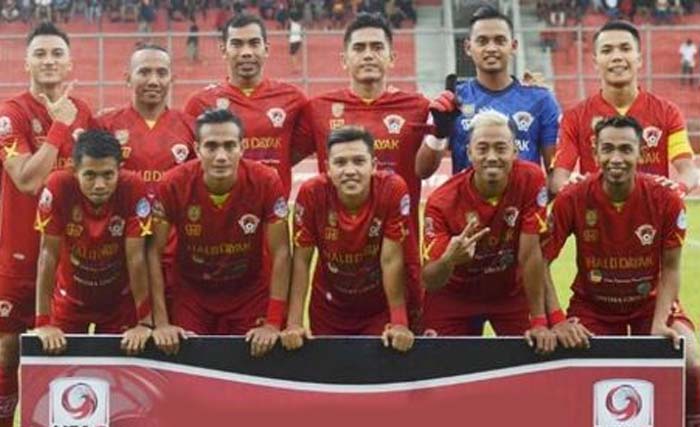 Skuat Kalteng Putra yang bangga bisa mengimbangi Persebaya. (Footo:Liga 1)