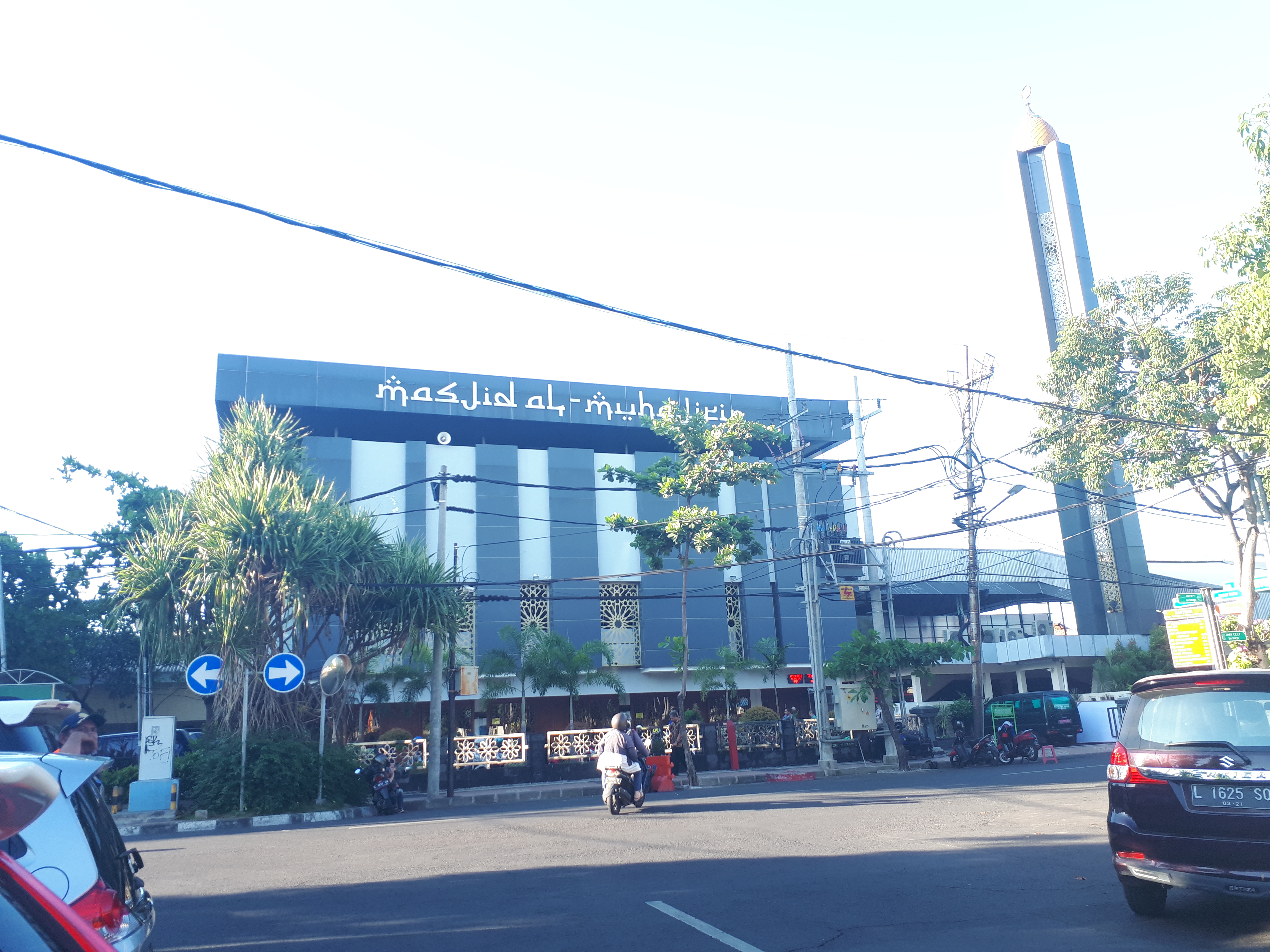 Masjid Pemkot Surabaya. (Foto: Alief/ngopibareng.id)