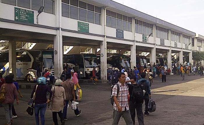 Terminal Bungurasih atau Purubaya mempersiapkan diri jelang arus mudik lebaran. (Foto:Dok. Ngobar)