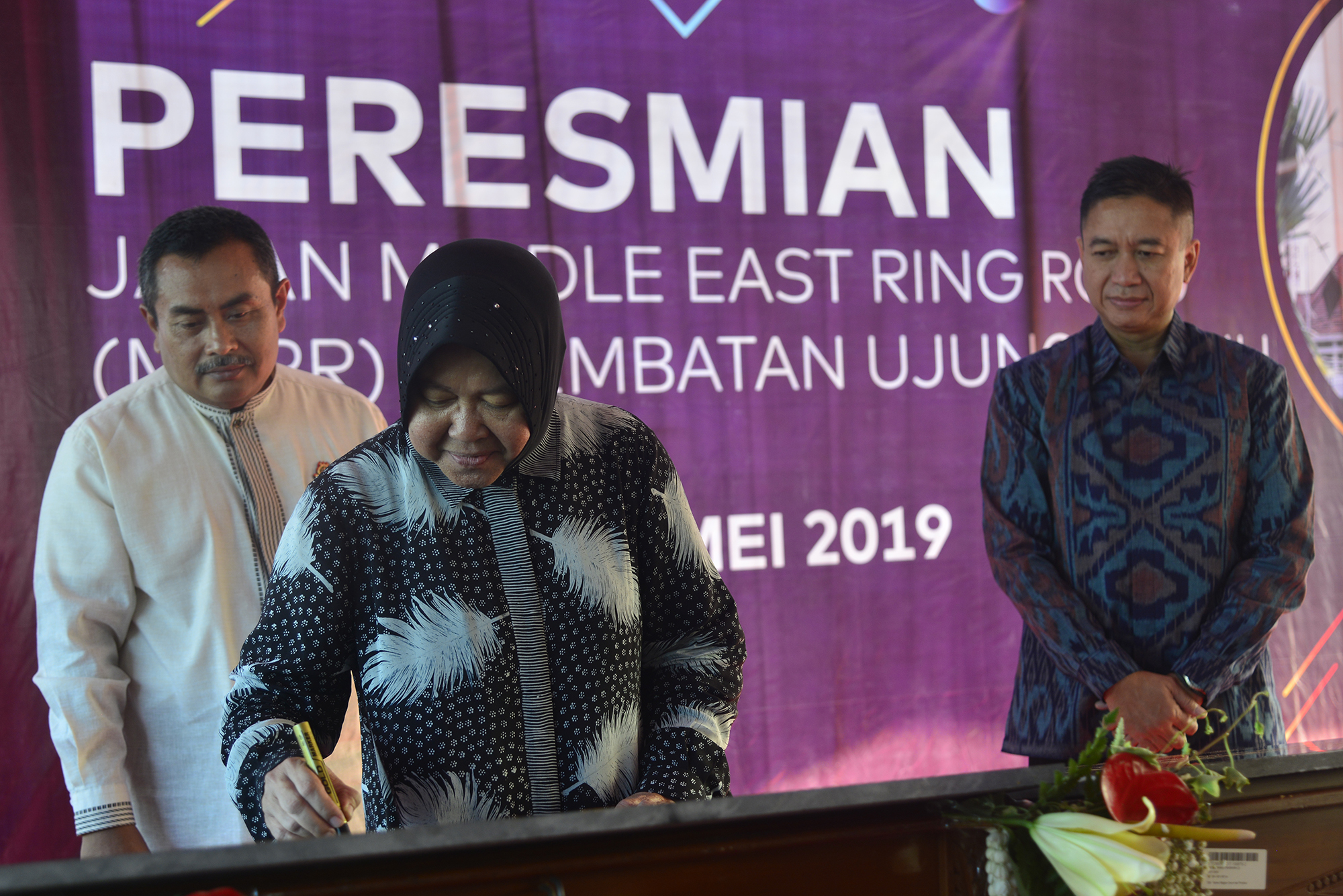 Risma saat meresmikan MERR. (Foto: Alief/ngopibareng.id)