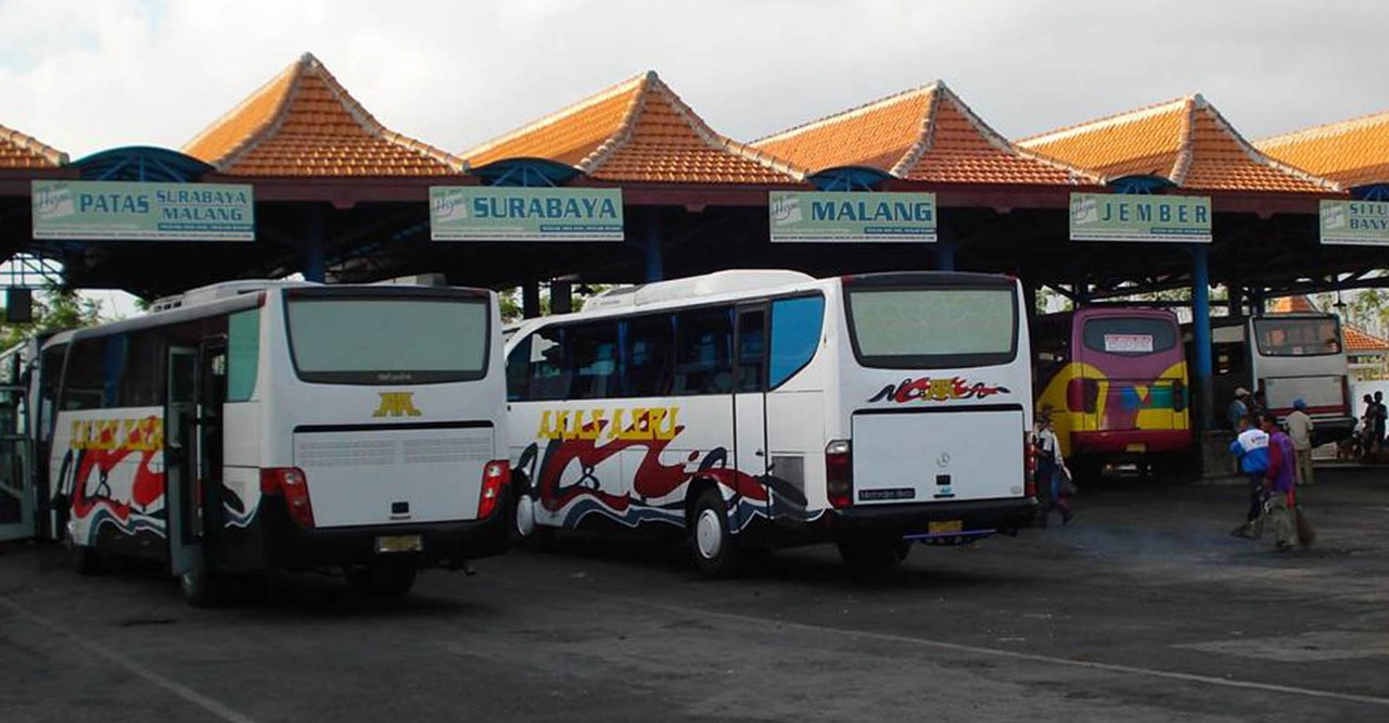 KONDISI Terminal Bayuangga, Kota Probolinggo menjelang lebaran. (Foto/Ikhsan/ngopibareng.id)