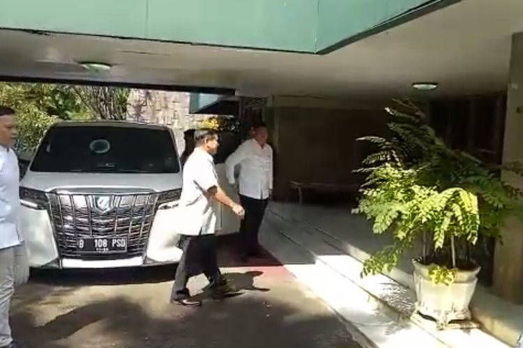 Idul Fitri hari pertama Prabowo silaturahmi ke mantan mertua di Cendana, Rabu, 5 Juni 2019. (Foto: Ant)