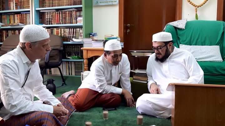 KH Yahya Cholil Staquf diskusi bersama ulama di Arab Saudi. (Foto: dok ngopibareng.id)