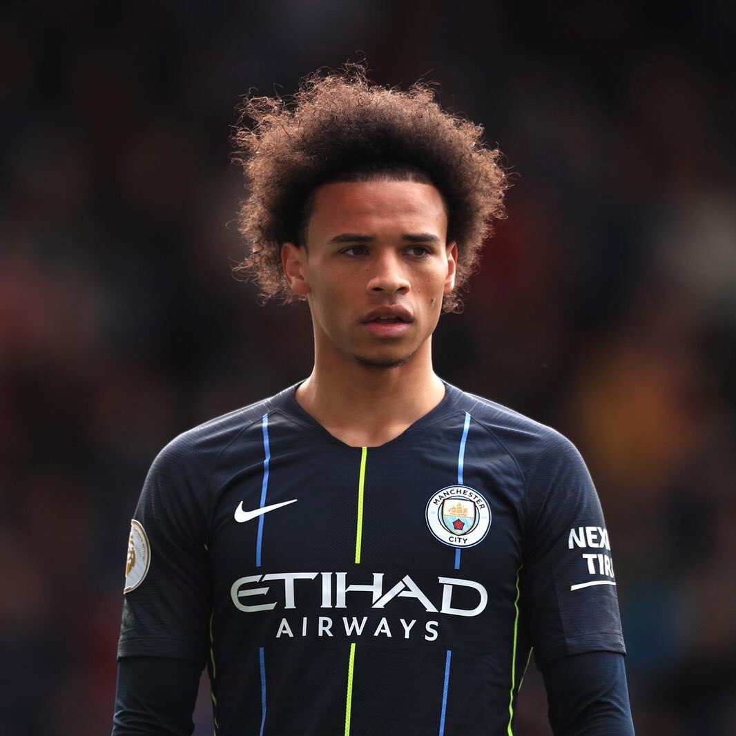 Penyerang Manchester City, Leroy Sane, sedang bimbang soal masa depannya. (Foto: Twitter/@LeroySane19)