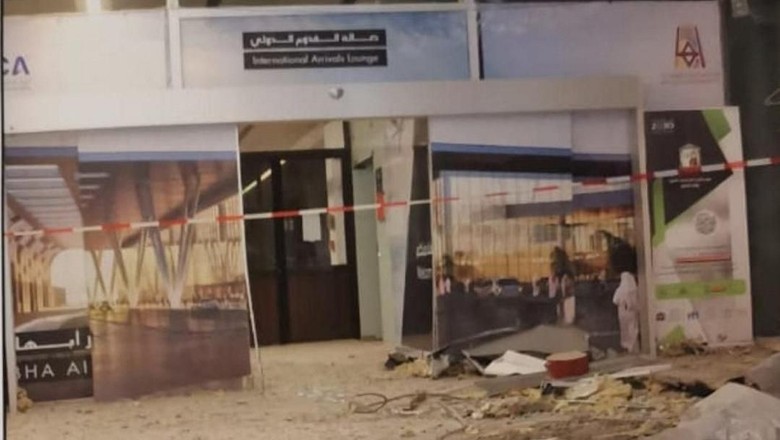 Bandara Abha di Arab Saudi yang dirudal. (Foto: Reuters)