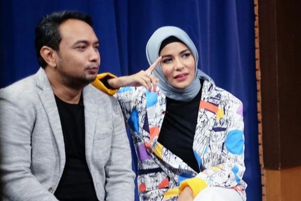 Pasangan Bebi Romeo dan Meisya Siregar.