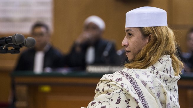 Bahar bin Smith saat menjalani persidangan di PN Bandung. (Foto: dok/antara)