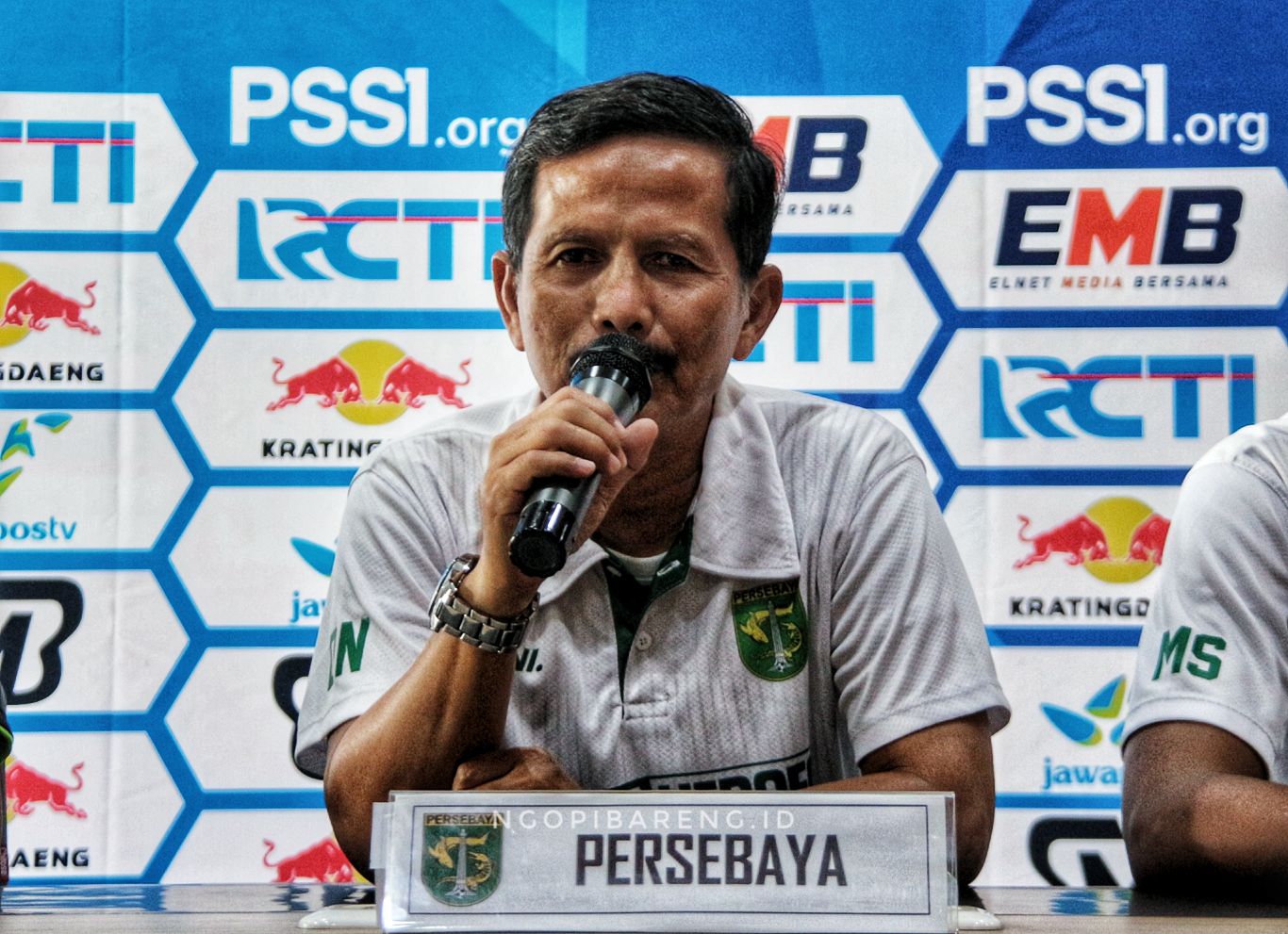 Pelatih Persebaya, Djajang Nurdjaman. (Foto: Haris/ngopibareng.id)