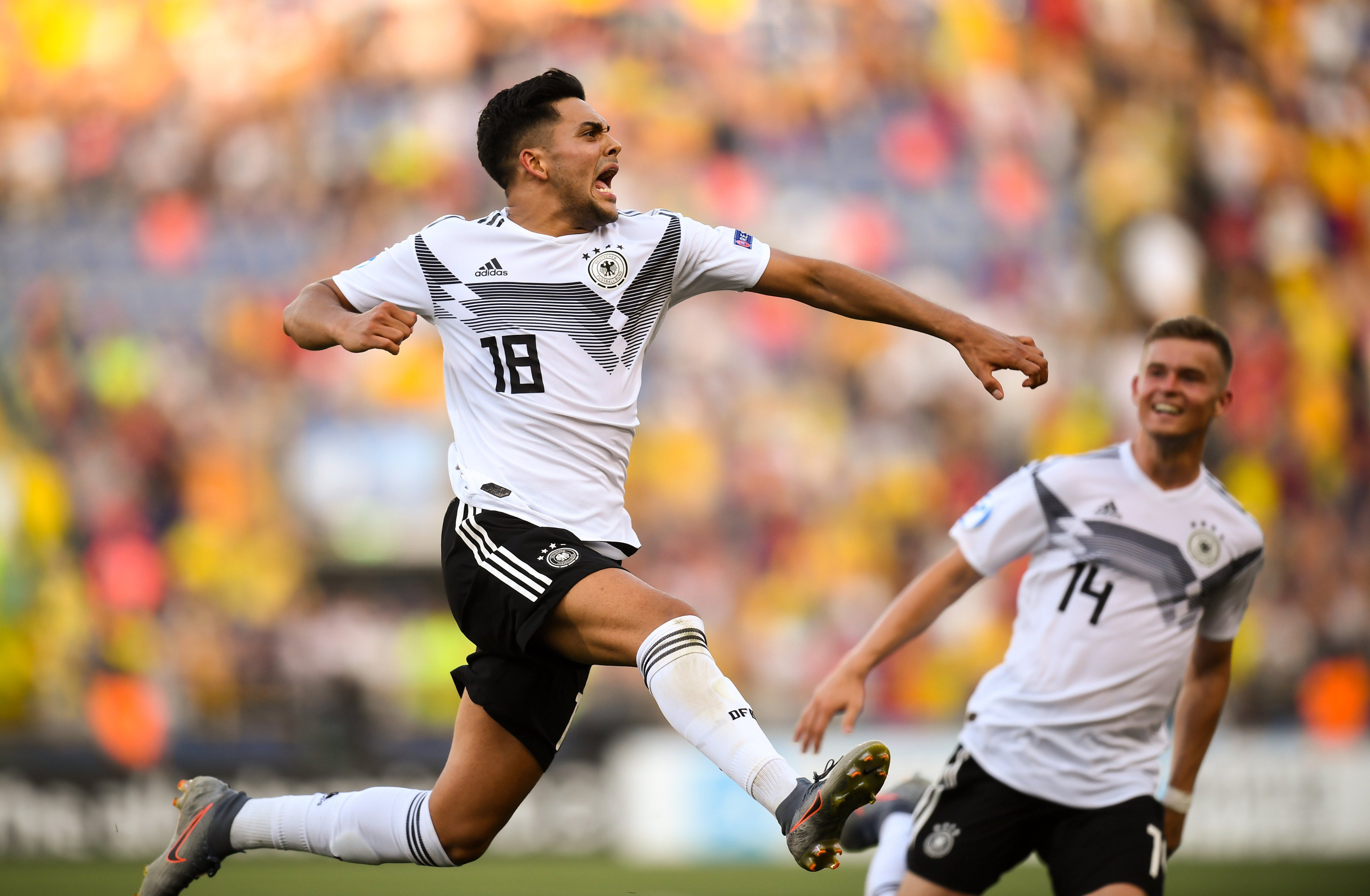 Sempat tertinggal 1-2 di babak pertama, Jerman membalikkan keadaan di babak kedua. Mereka menang 4-2 atas Rumania U21. (Foto: Twitter/@UEFAunder21)