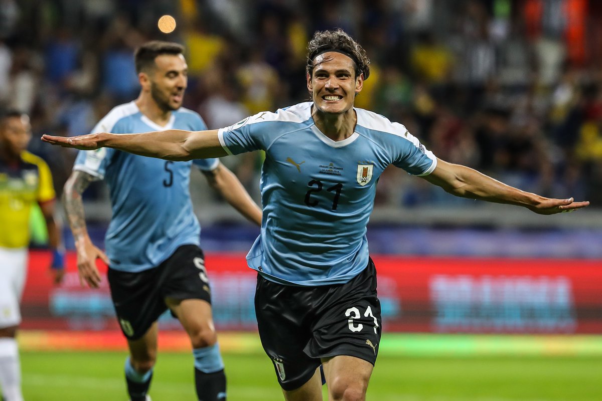 Edinson Cavani bakal menjadi salah satu andalan Uruguay dalam urusan membobol gawang lawan. (Foto: Twitter/@CopaAmerica) 