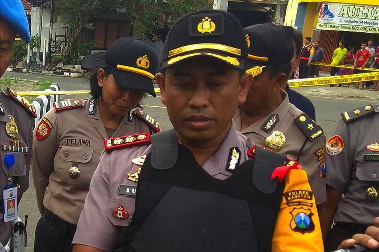 Kapolres Magetan AKBP Muhammad Riffai membenarkan adanya penggeledahan sebuah rumah warga di Desa Candirejo yang diduga jarigan teroris oleh Densus 88. (Foto: Ant) 