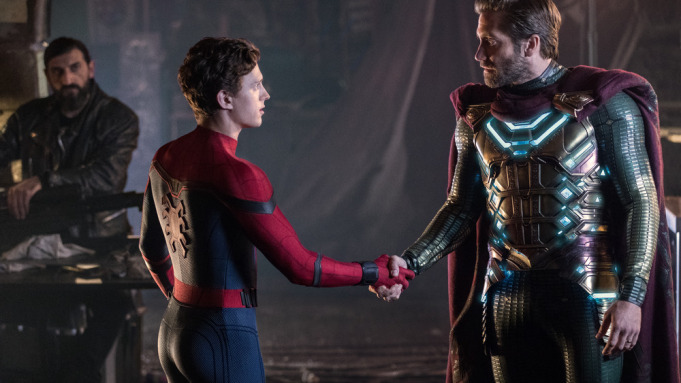 Spider-Man Far from Home mencari penerus Iron Man.