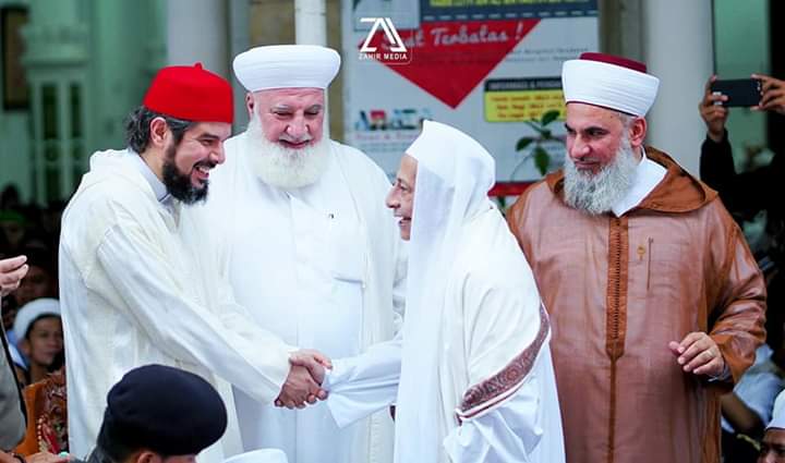 Habib luthfi yang juga Ketua Forum Ulama Sufi Internasional. (Foto: jatman for ngopibareng.id)