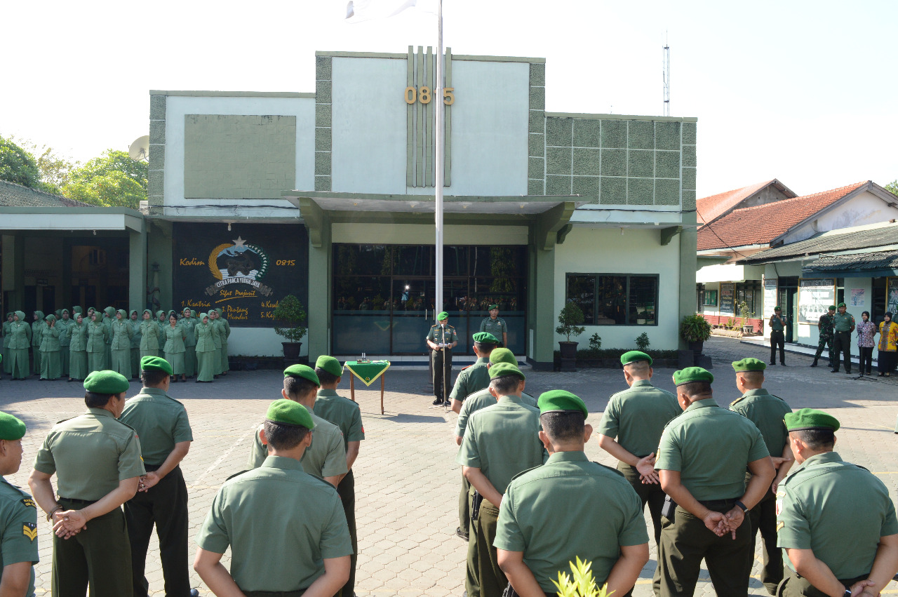 Suasana Acara Pelepasan Purna Tugas di Makodim 0815 