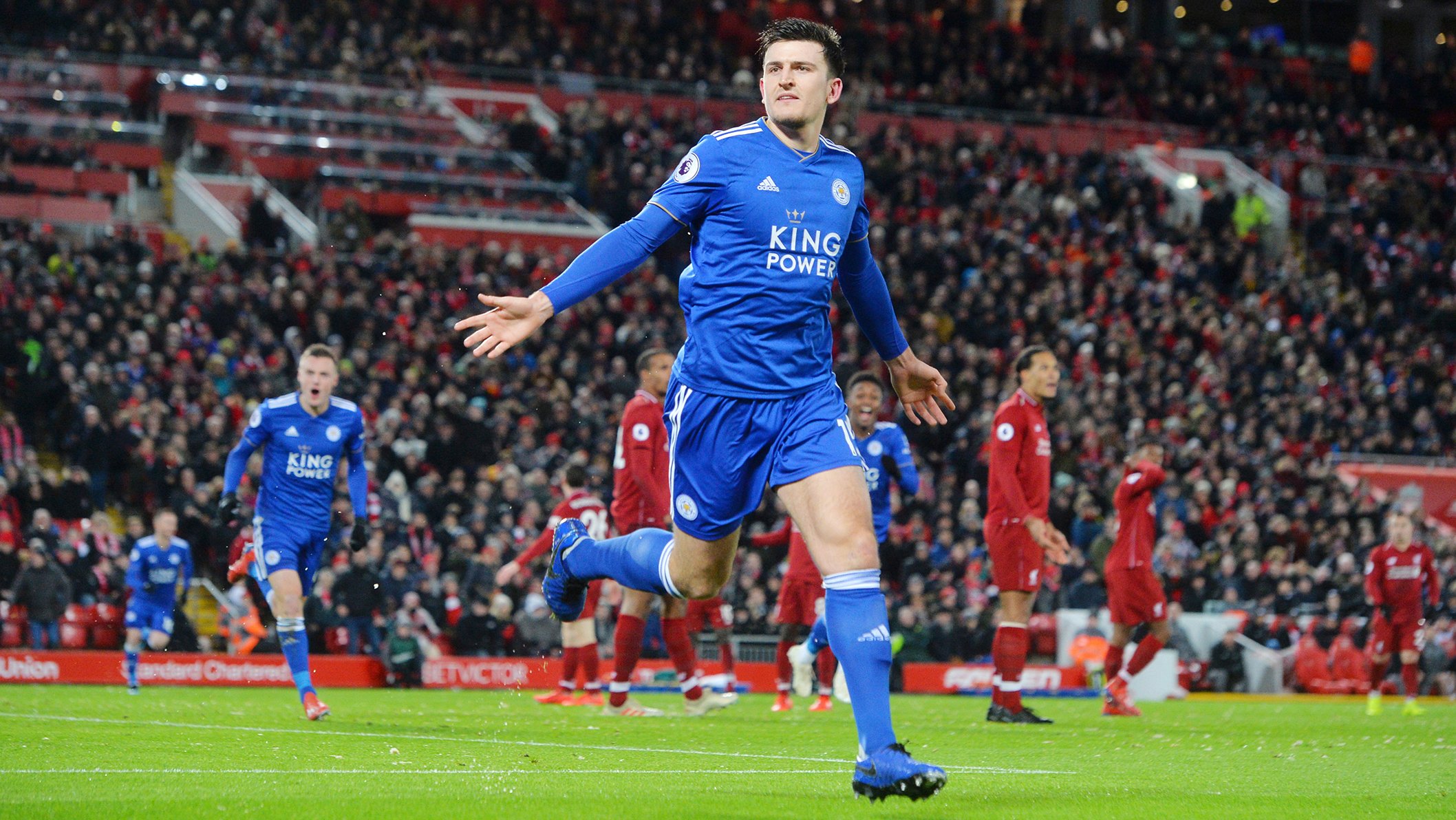 Leicester mulai mencari pengganti Harry Maguire. (Foto: Twitter/@LCFC)