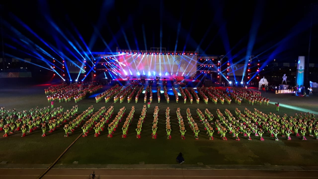 Suasana kemeriahan pembukaan Porprov Jatim VI/2019. (Foto: Haris/ngopibareng.id)