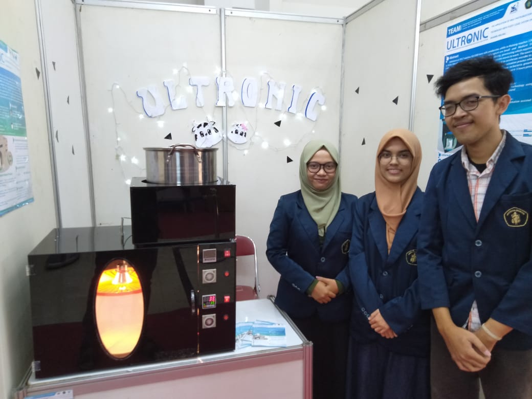 Perwakilan tim Ultronik dalam International Youth Scientific Seminar & Expo di Fakultas Teknologi Pangan UB, pada 8 Juli 2019 (Theo/Ngopibareng.id)