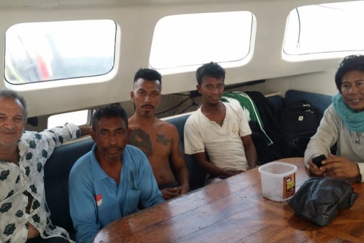 Anak buah kapal yacht asal Australia yang hilang di Laut Sawu. (Foto: Antara/BPBD Sabu Raijua)