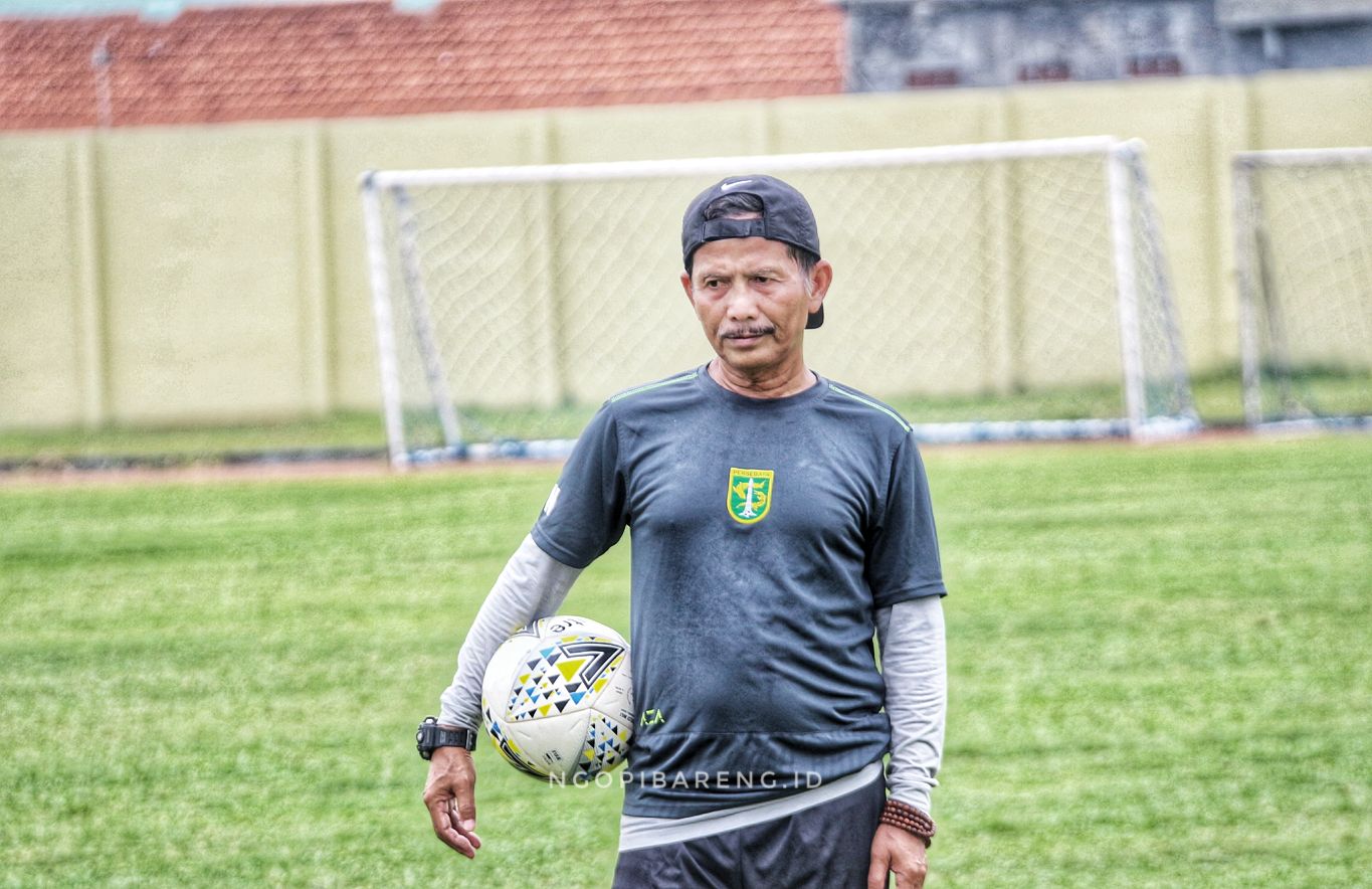 Pelatih Persebaya, Djajang Nurdjaman. (foto: Haris/ngopibareng.id)