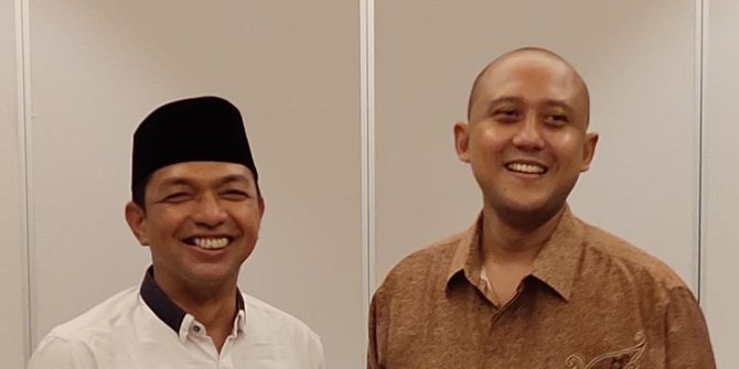 Dhimas Anugrah saat bertemu dengan Gus Hans. (Foto: Alief/ngopibareng.id)