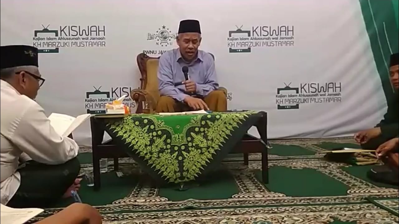 KH Marzuki Mustamar, Ketua PWNU Jatim, dalam Kajian Aswaja di Musala PWNU Jatim. (Foto: ist/ngopibareng.id)