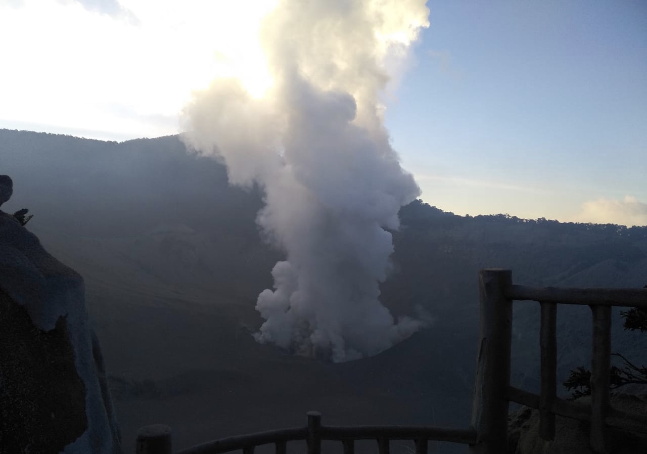 Letusan Tangkuban Parahu. (Foto: BNPB)