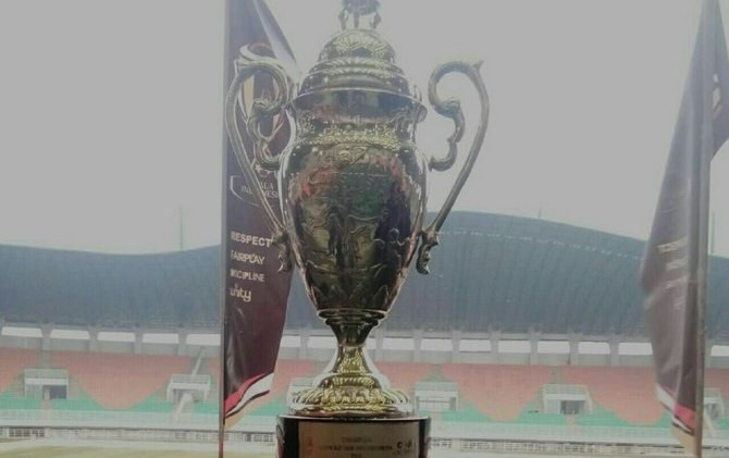 Trofi Piala Indonesia.