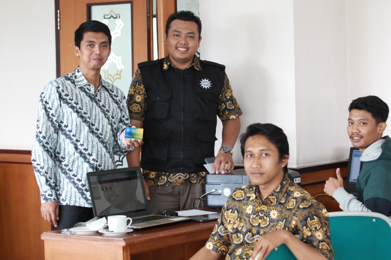 Kesibukan di kantor PP Muhammadiyah di Jogjakarta. (Foto: md for ngopibareng.id)