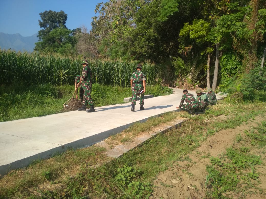 Lokasi Jalan Usaha Tani di Desa Kebontunggul, Gondang, Mojokerto