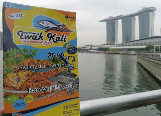 Produk olahan serundeng iwak kali tembus pasar Singapura. (Foto: Istimewa)