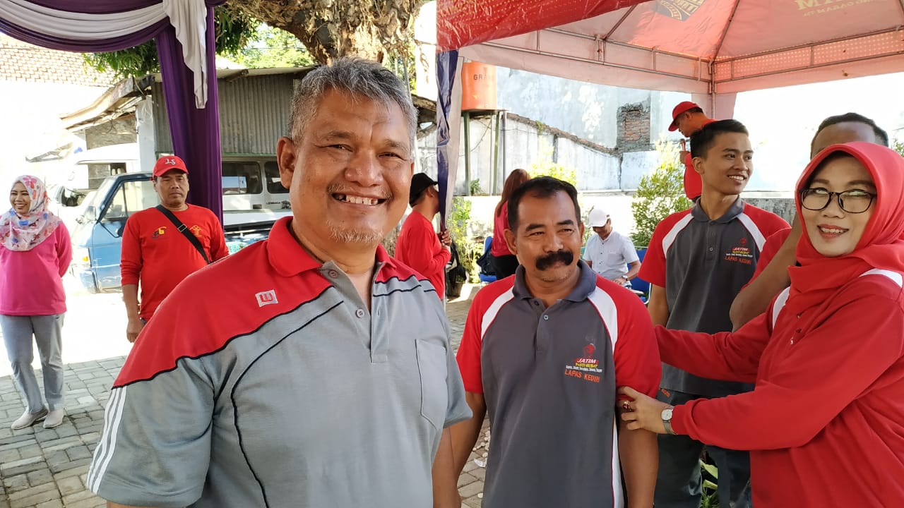 Kalapas Kelas II Kediri, Kusmanto Eko Putro (kiri). (Foto: Fendi/ngopibareng.id)