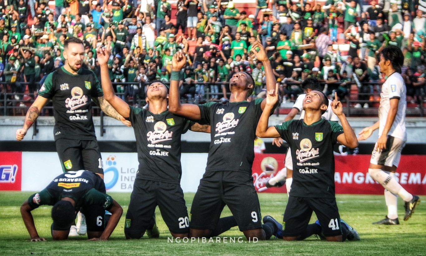 Selebrasi gol Amido Balde pada menit ke-42 usai mencetak gol ke gawang Madura United, Sabtu 10 Agustus 2019. (Foto: Haris/ngopibareng.id)