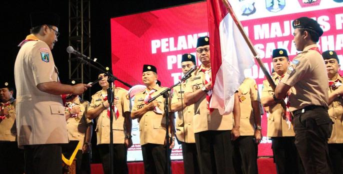 Ka Kwarda Jatim, Saifullah Yusuf melantik Majelis Pembimbing, Pimpinan Saka (Satuan Karya) Bhayangkara Gerakan Pramuka Jawa Timur 2019-2024, di Ngopibareng Pintu Langit, Desa Ledug, Kecamatan Prigen, Kabupaten Pasuruan. (Foto: Dok Humas)