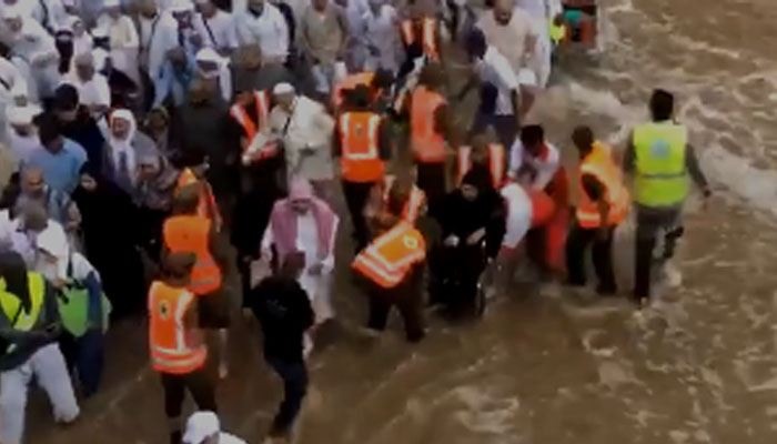 Suasana tegang jamaah haji di Mina, Makkah. (Foto: ist)