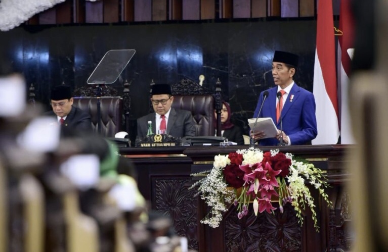 Presiden Joko Widodo menyampaikan pidato kenegaraan di depan sidang paripurna MPR RI  16 Agustus 2019. (Foto: BPMI Setpres).