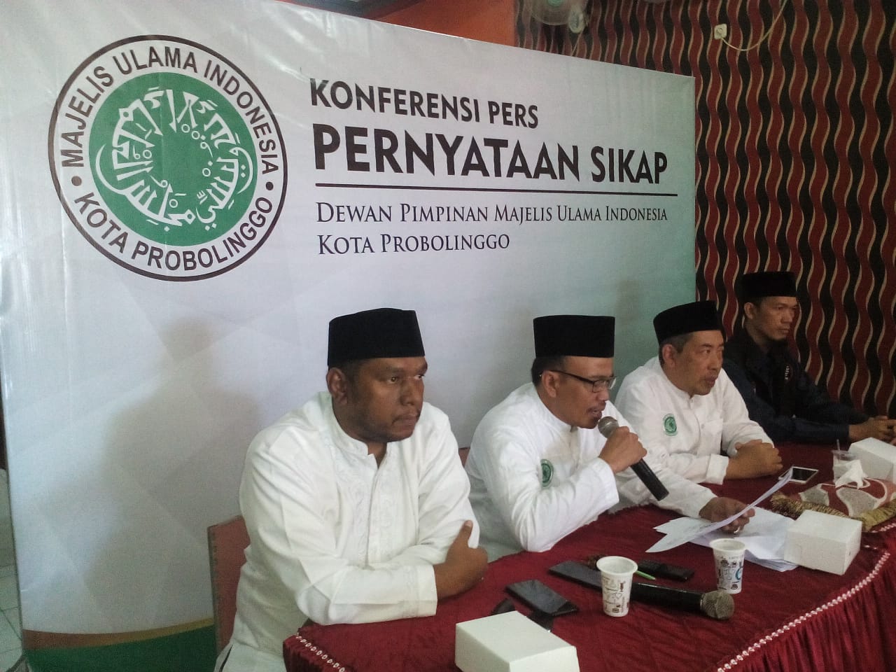 MUI Kota Probolinggo saat menggelar pers rilis terkait tempat hiburan. (Foto: Ikhsan/ngopibareng.id)