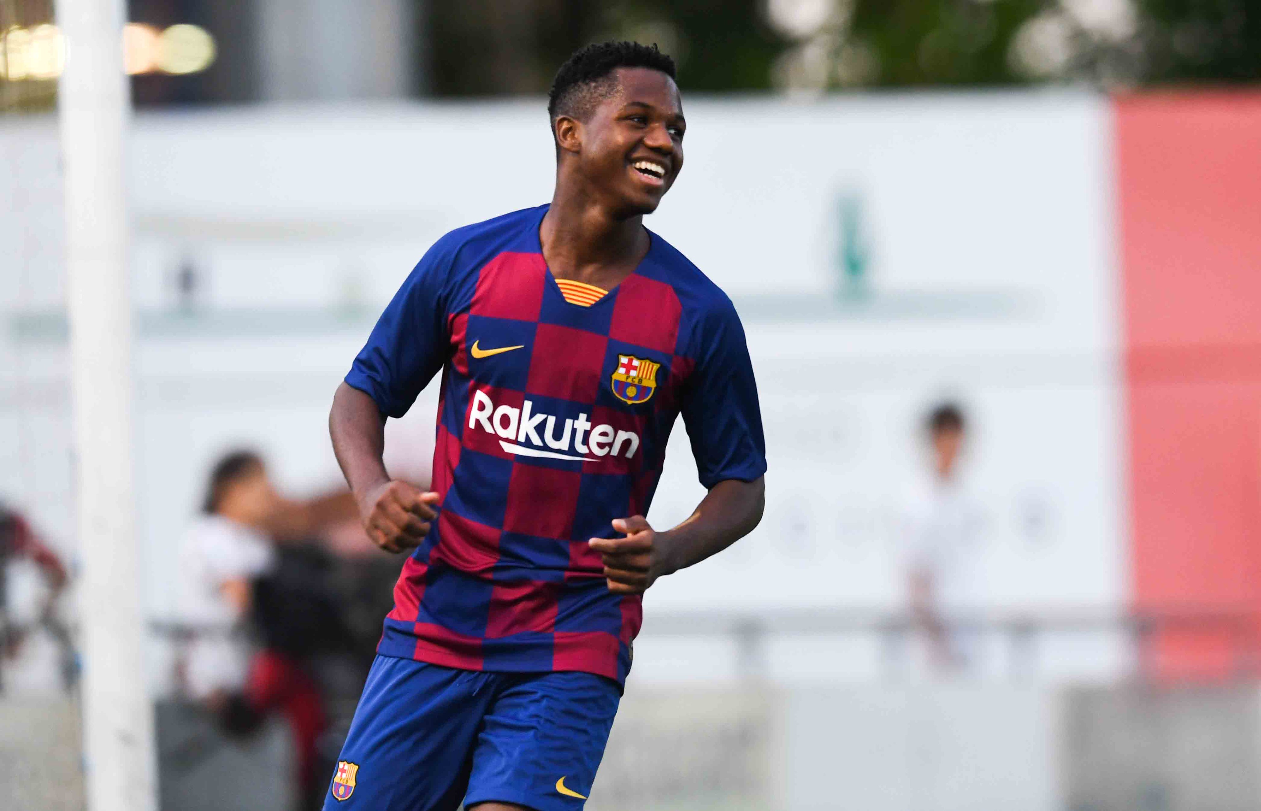 Jebolan La Masia, Ansu Fati, menjalani debut mengesankan sebagai pemain termuda Barcelona yang tampil di La Liga. (Foto: Twitter/@FCBarcelona)