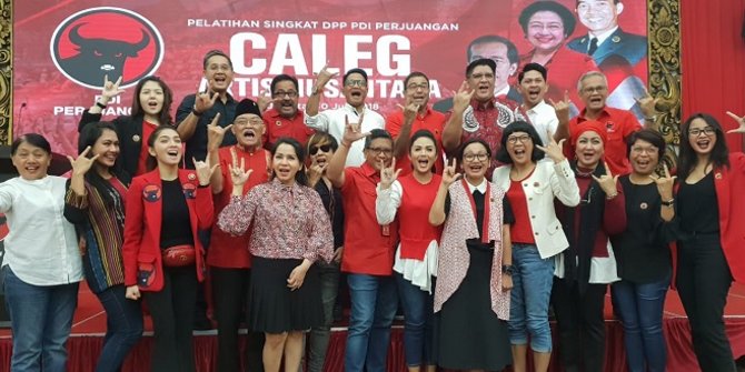 Diva pop Krisdayanti (KD) pendatang baru di PDI Perjuangan langsung lolos ke Senayan.